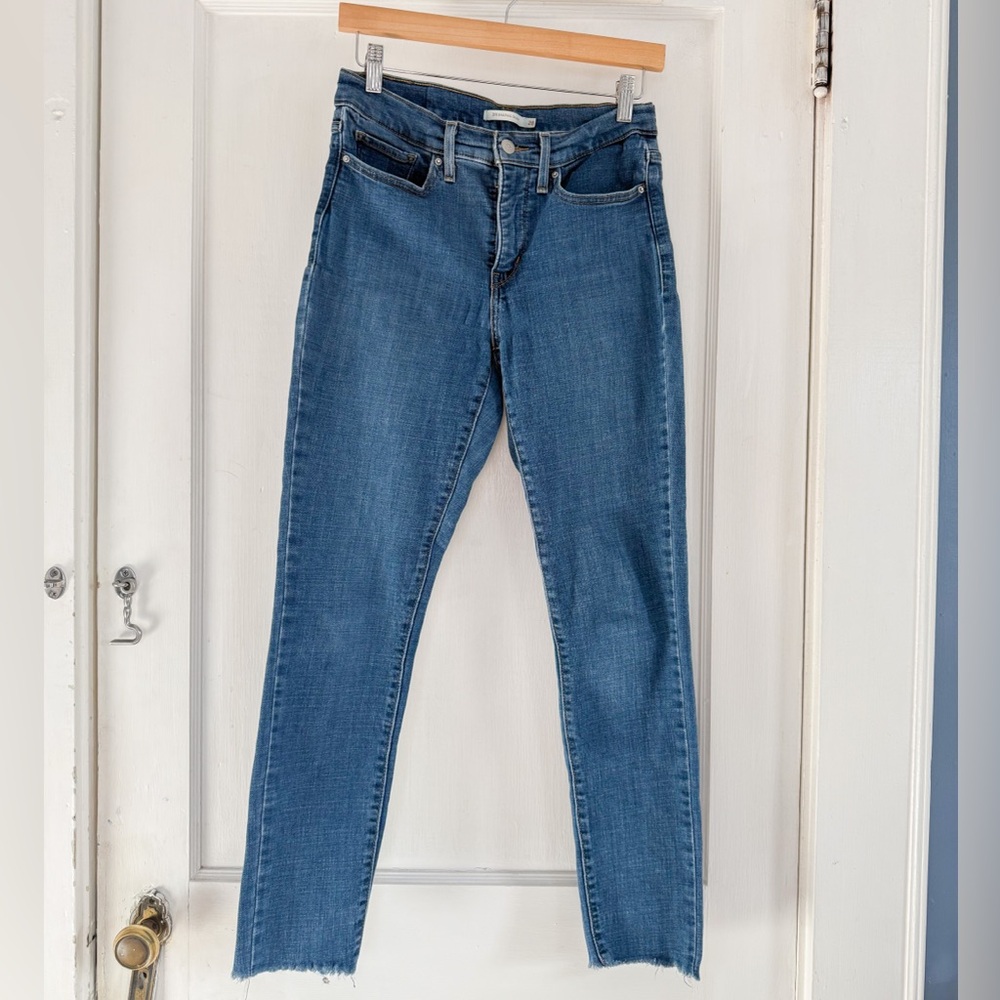 Levi's Women's 311 Shaping Skinny Jeans 28